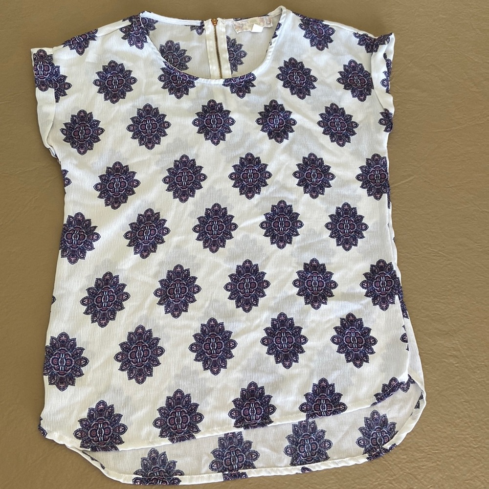Girls Top Size-XS